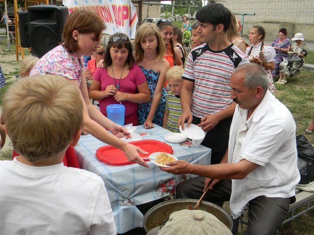 Праздник двора 2012 в Первомайском на ул. Больничной