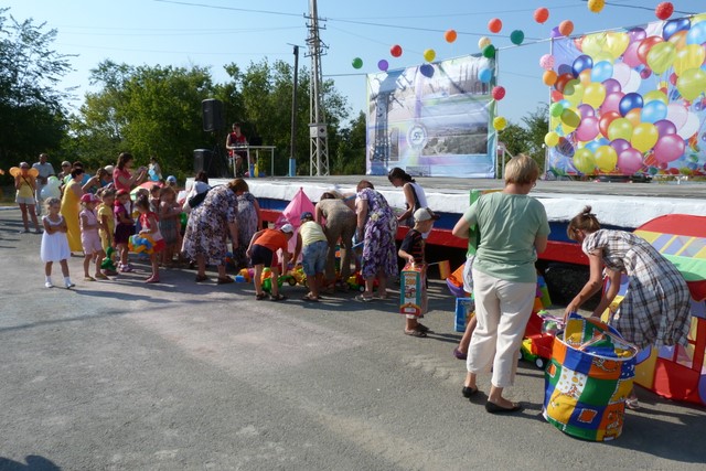 Детский блок Дня строителя 2012 в Первомайском