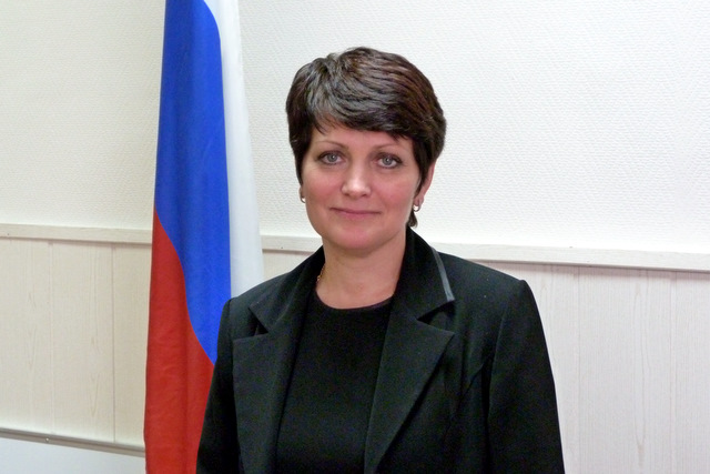 Глава администрации Первомайского Лопатинская Татьяна Александровна